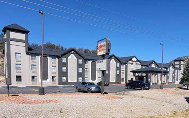 Ruidoso Mountain Inn in Ruidoso Downs, NM