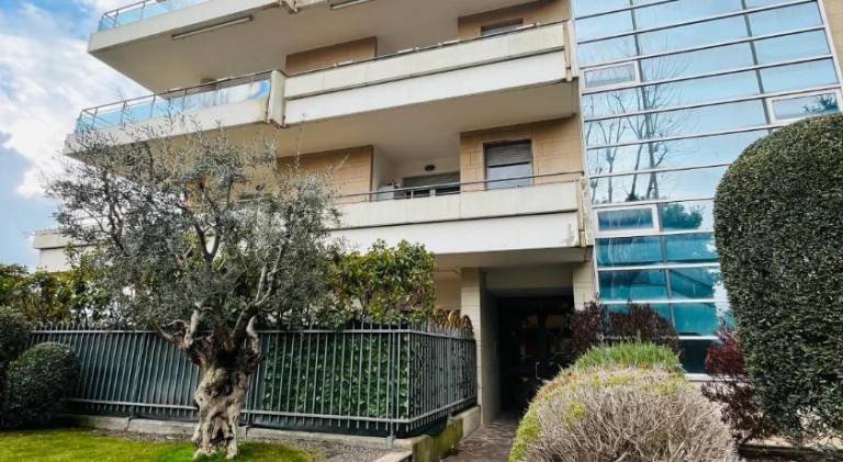 Fully equipped wonderful apartment with terrace & jacuzzi | Suitable for remote work | Pet-friendly — photo 2