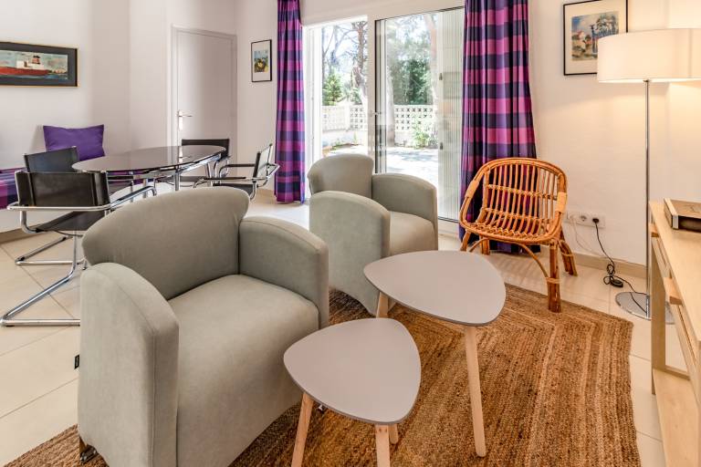 Apartment with terrace | Beach view — photo 4