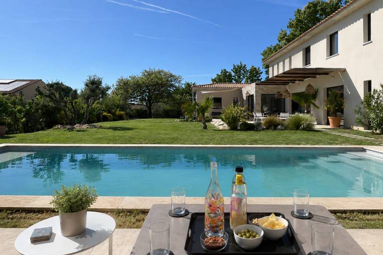 Ferienhaus in Éguilles, für max. 10 Personen Ferienhaus in Éguilles, für max. 10 Personen