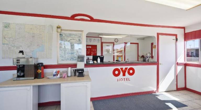 OYO Alpine TX near Big Bend National Park — photo 4