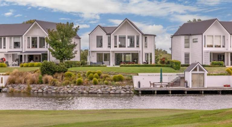 309 m&sup2; Villa