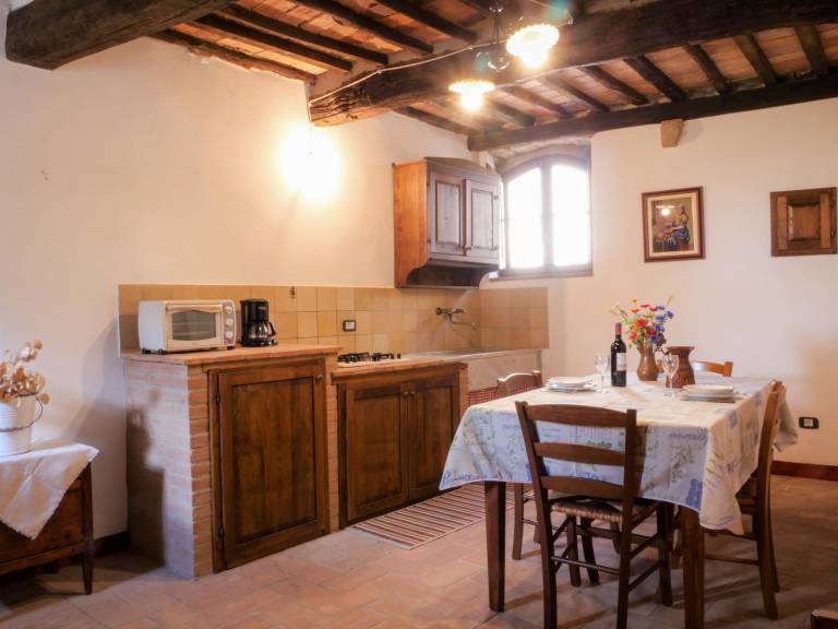 Charming rental apartment with BBQ, garden & terrace | Pets allowed — photo 4