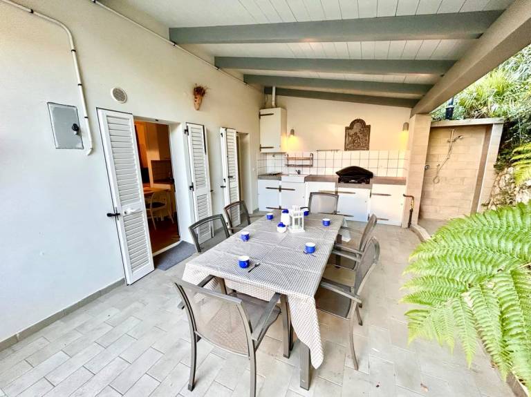 Holiday apartment with grill & terrace — photo 5