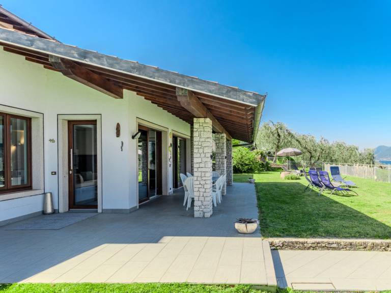 Ferienhaus mit Hund inBrenzone sul Garda  f&uuml;r max. 8 Personen