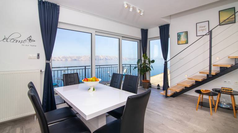 Rental apartment with patio | Sea view in Senj
