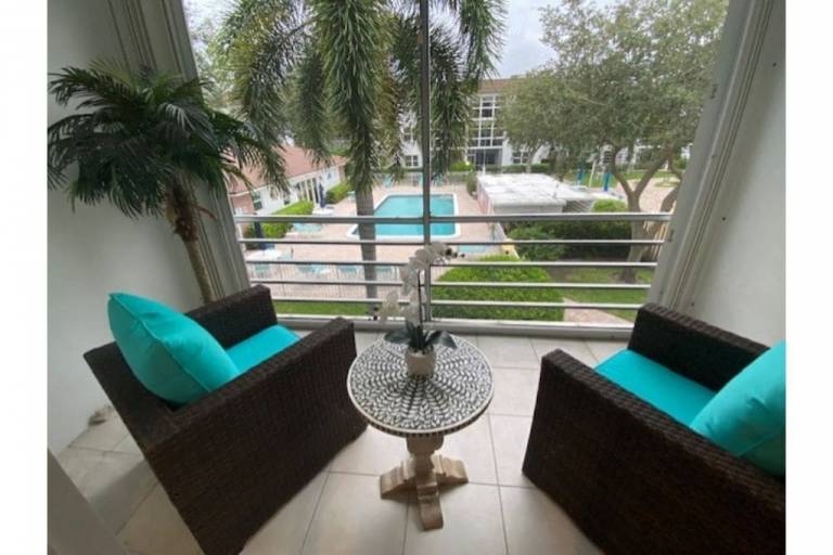 Condo Lauderdale-by-the-Sea