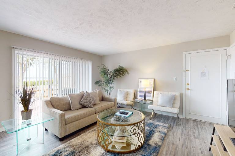 Apartment  Ellenton