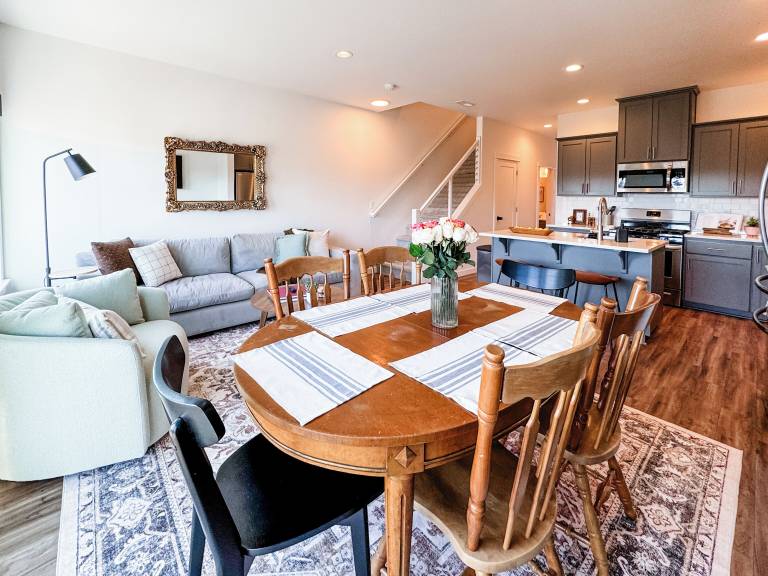 House  Southeast Mill Creek