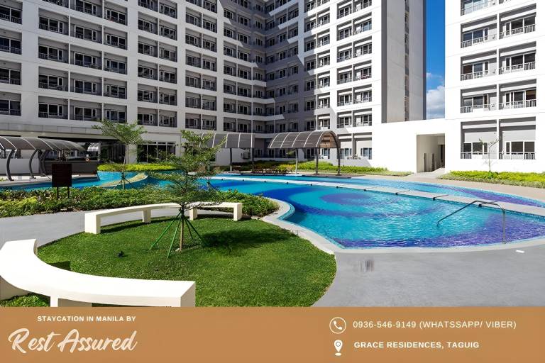 Vacation home with terrace, garden & pool in Taguig