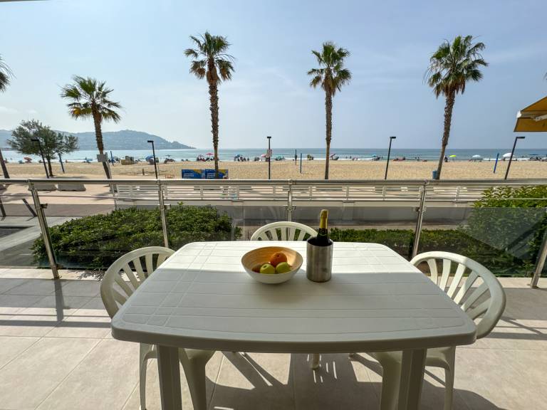 Holiday apartment with terrace — photo 3