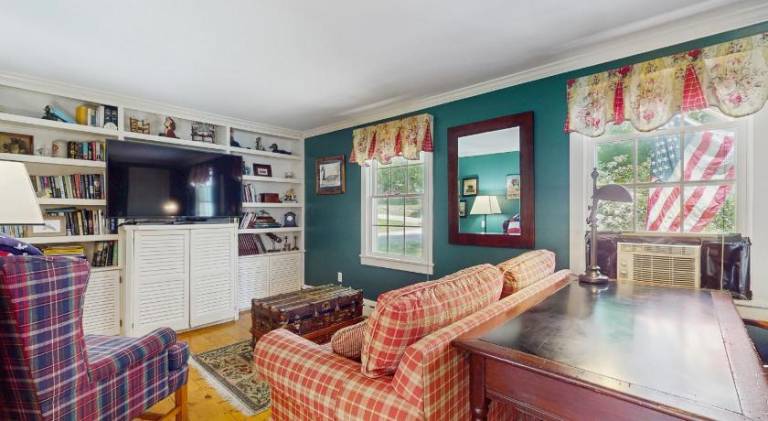 Ample vacation home | Pet-friendly — photo 4