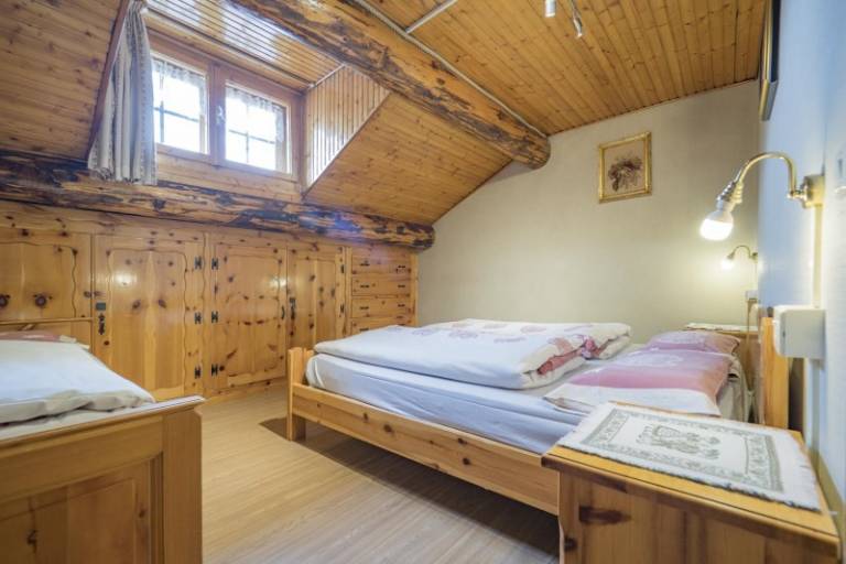 Comfortable accommodation suitable for groups of friends or large families — photo 2
