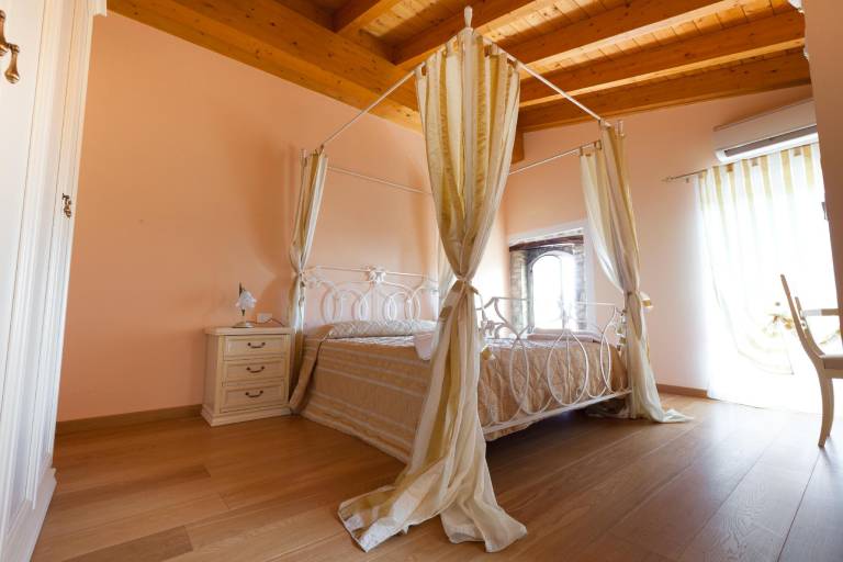 Barchi Resort - Apartments & Suites in San Felice del Benaco