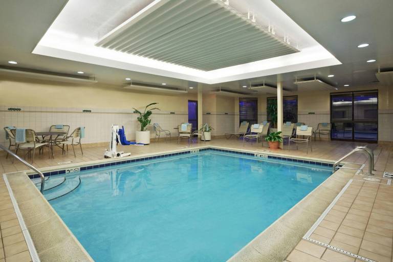 Courtyard by Marriott Chicago St. Charles — photo 3