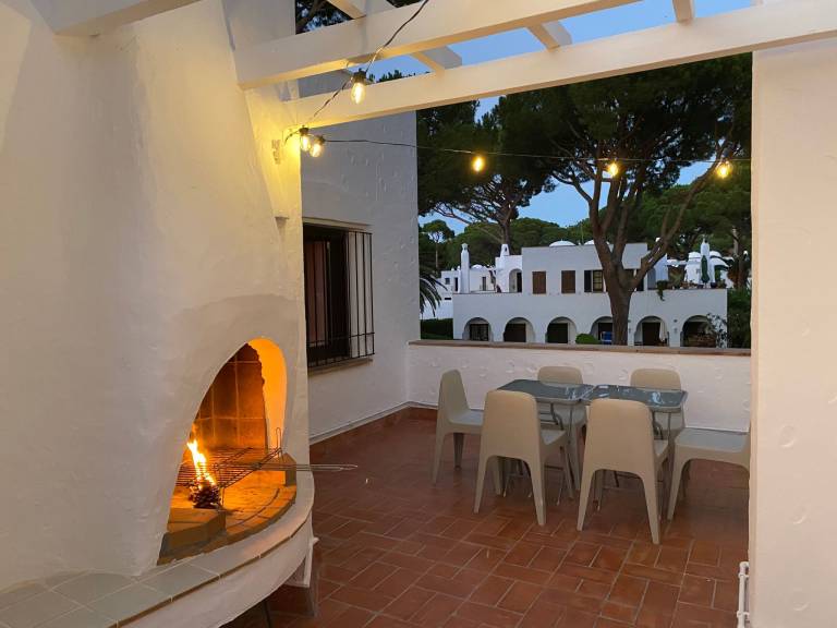 House with BBQ, pool & garden | Nature view — photo 2