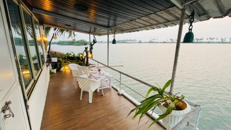 Tropical bay by Malpe Udupi