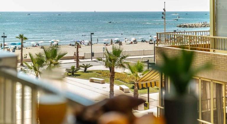 Rental apartment with patio | Beach nearby | Pets allowed in Benalmádena