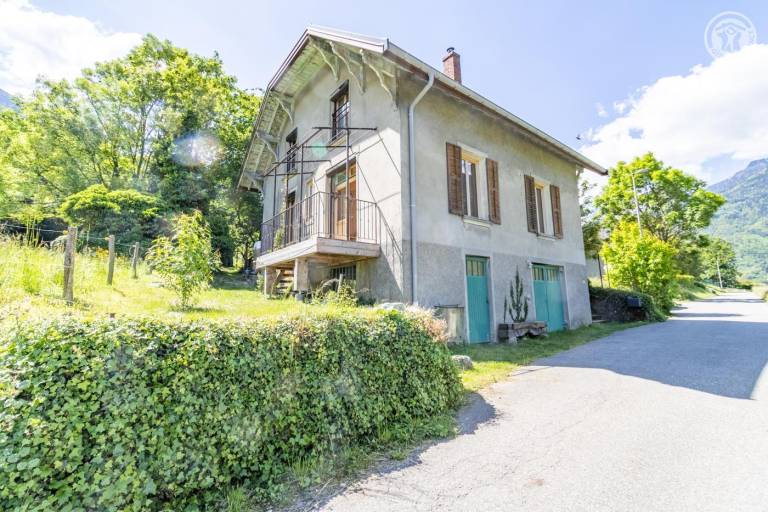Lovely gite with terrace | Dogs allowed in Chambéry