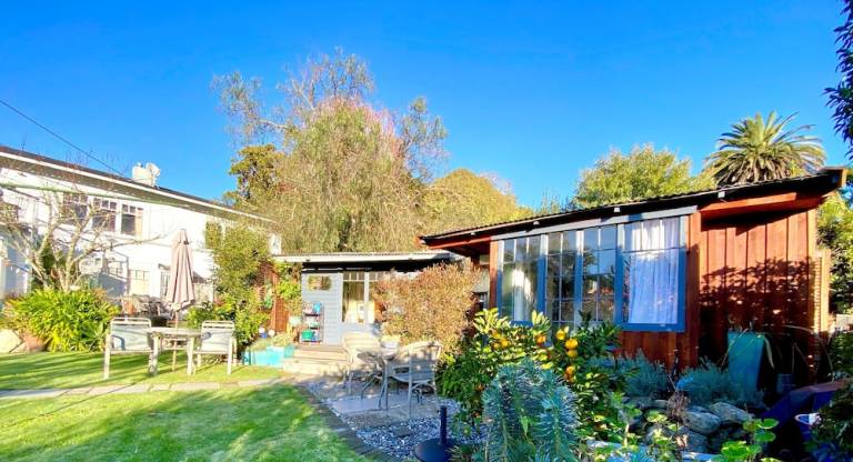 Bed and breakfast  Tahunanui