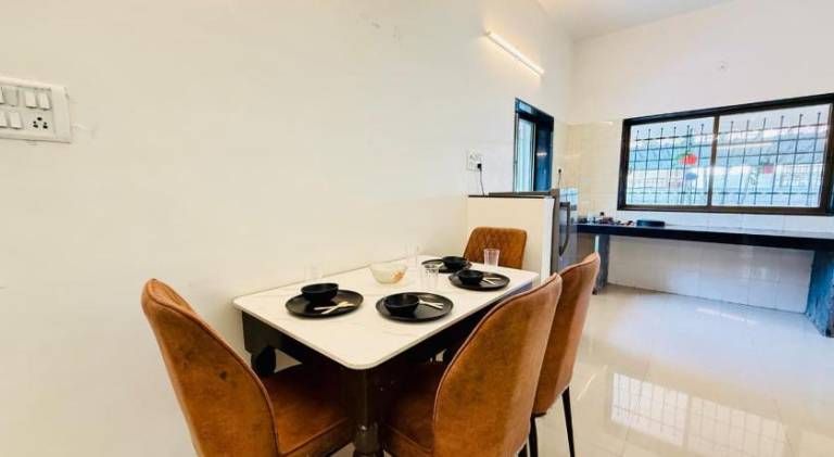 Beautiful villa with barbecue, private pool & patio | Water view | Pets are welcome — photo 3