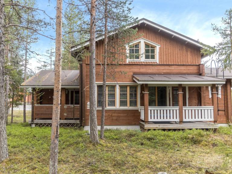 Vacation home with patio & sauna | Pet-friendly — photo 5