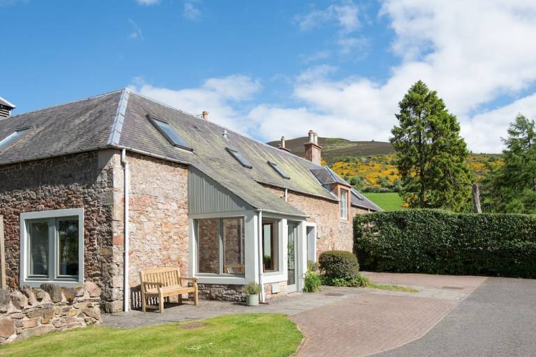 Cottage Melrose