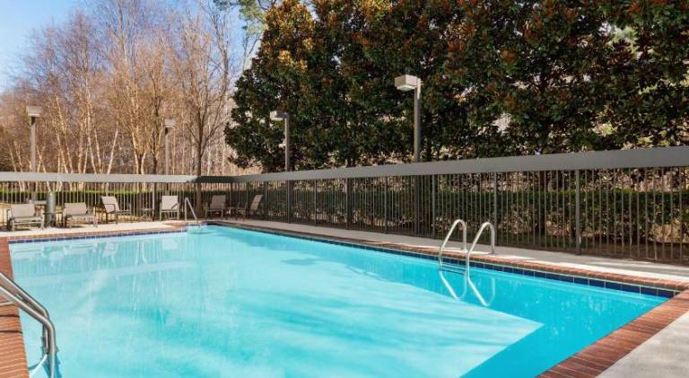Hampton Inn & Suites Atlanta Airport West/Camp Creek Parkway — photo 3