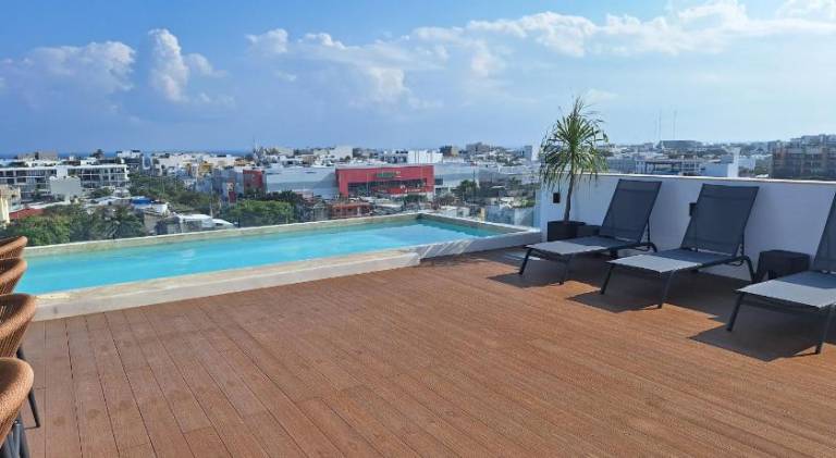 Serviced apartment with grill, jacuzzi & patio | Pets allowed — photo 3
