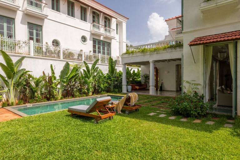 329 m² Villa
