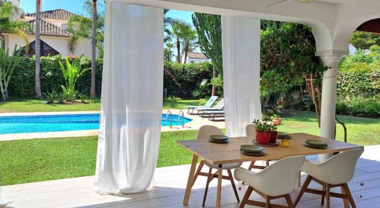 Villa with patio & private pool | Beach nearby | Dogs allowed — photo 3