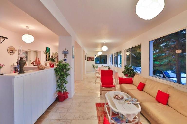 Kiraz Otel in Cesme