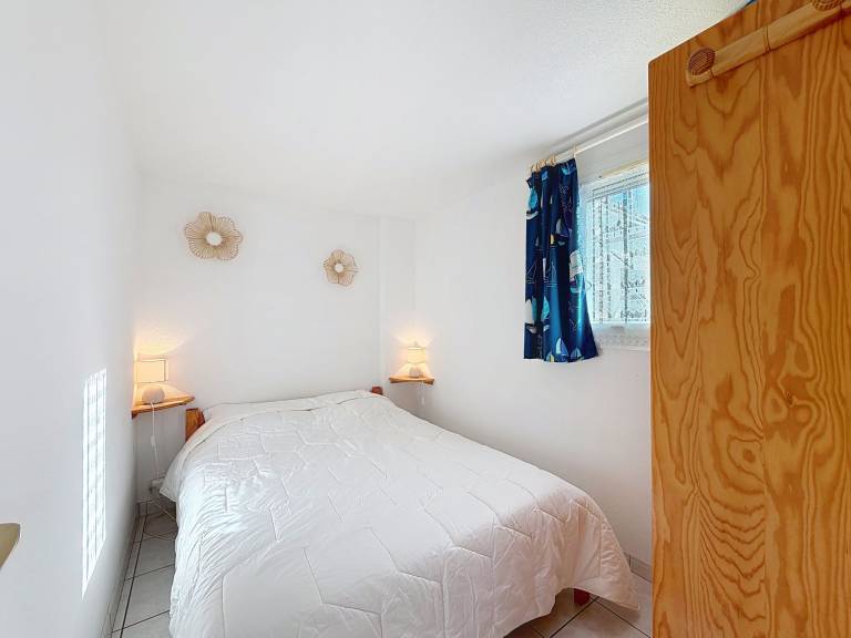Lovely rental apartment with pool, patio & yard | Pets are welcome — photo 3