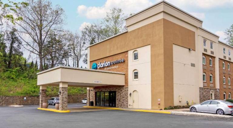 Clarion Pointe Charlottesville in Shenandoah, MD