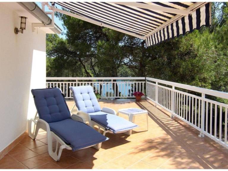 Charming house with barbeque, patio & yard | Next to the beach | Pets are welcome — photo 3
