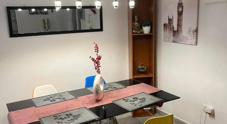 Apartment with 3 rooms for 7 persons in Elche