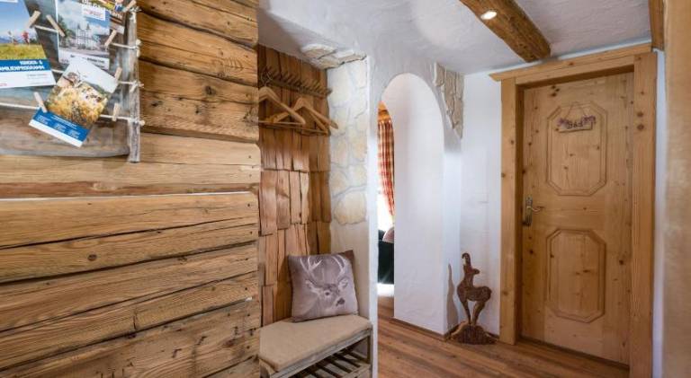 Chalet with 2 rooms for 5 persons — photo 4
