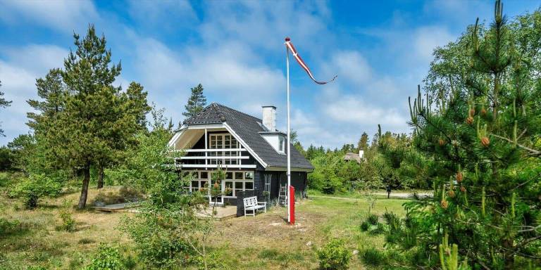 Vacation home with BBQ & terrace in Oksbol