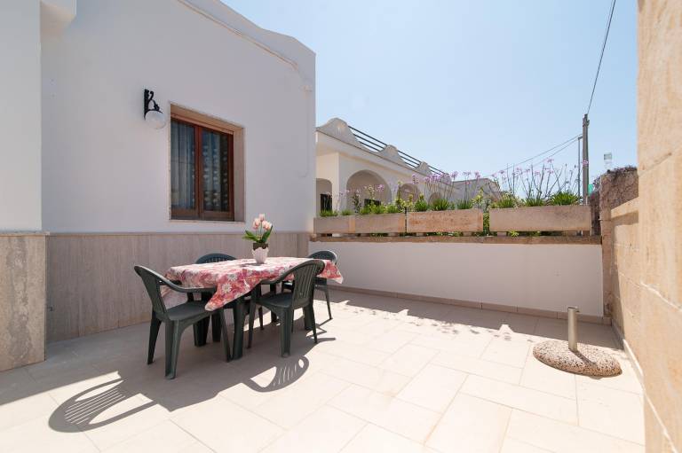 Villa with garden & BBQ — photo 2