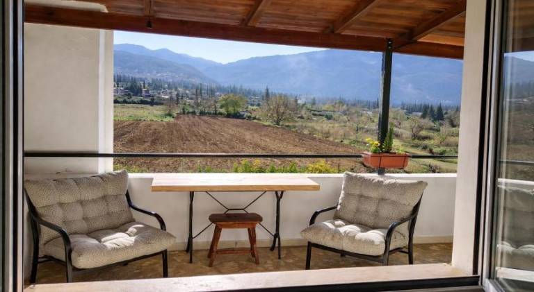 Villa Dorothy - Mountain View Retreat, Polydrosos in Delphi