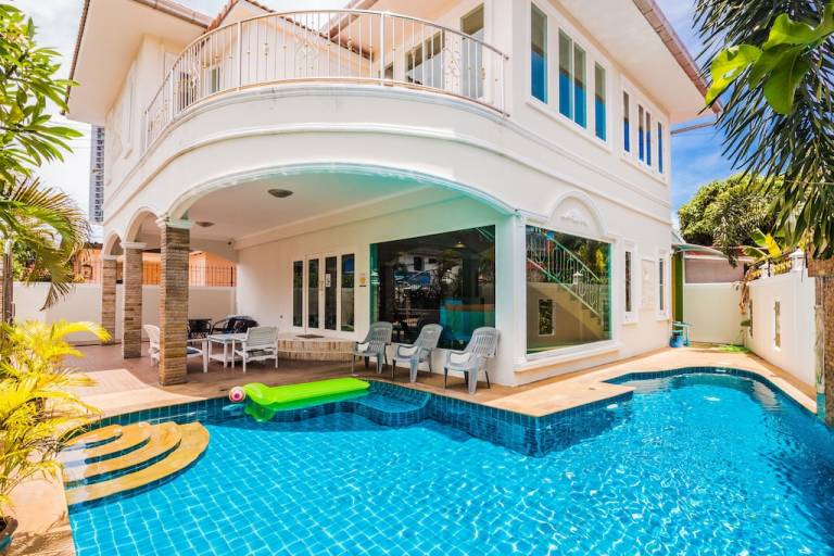 Villa  Na Kluea
