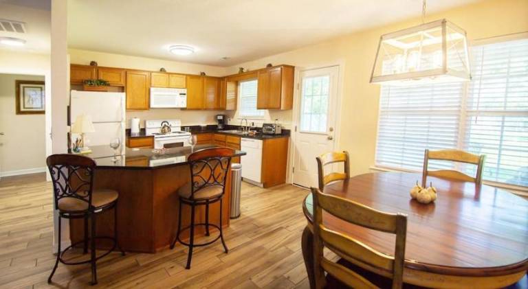 House | Perfect for remote work | Pet-friendly — photo 4