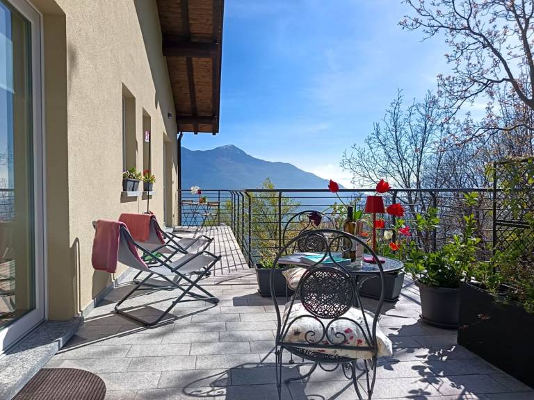 Ferienwohnung in Burano, Montemezzo für max. 4 Gäste