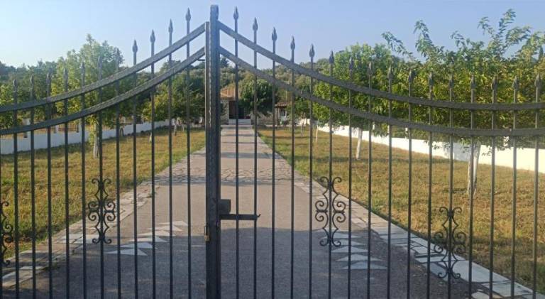 Beautiful house with yard & barbeque | Dogs allowed in Lefkada