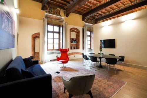 Apartment with terrace in Asti