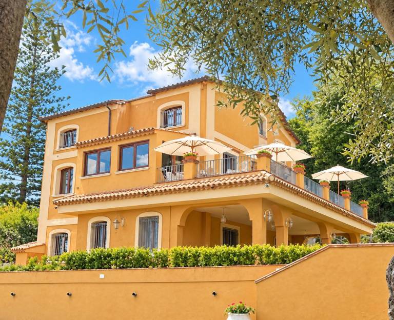 Villa  Parghelia