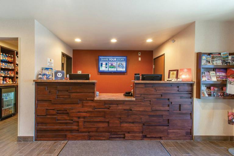 My Place Hotel Grand Forks — photo 3