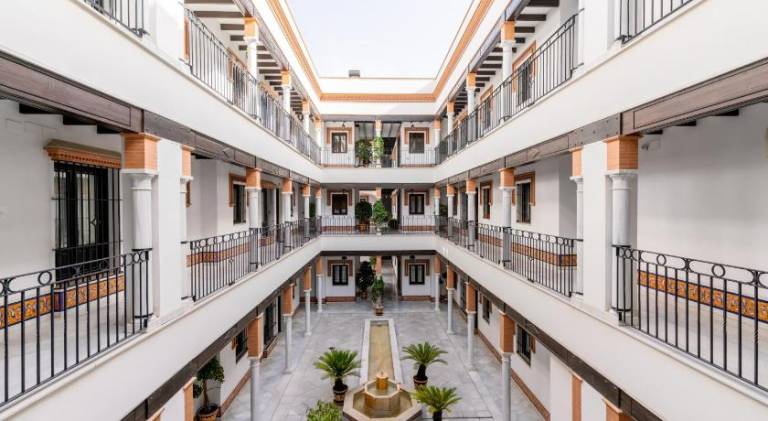 Center of Seville! Luxury apartment in Sevillian Manor House! — photo 4