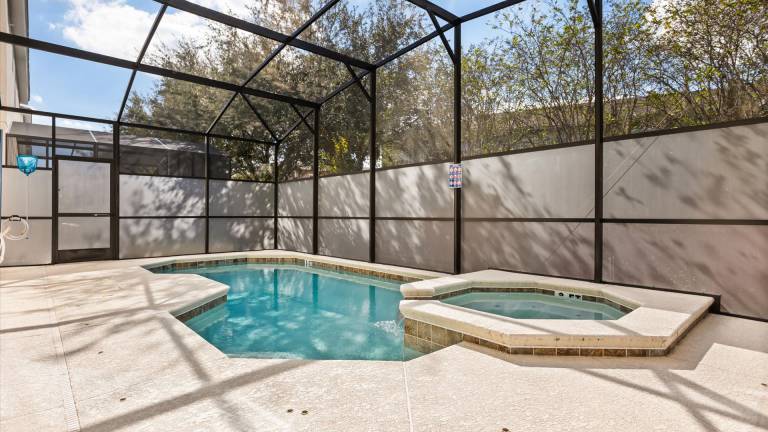 Family-oriented vacation home with private pool, yard & hot tub | Pets allowed — photo 5