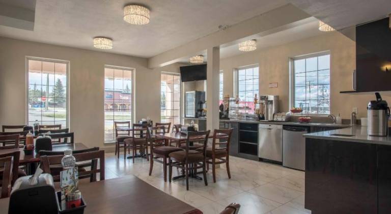 Ramada by Wyndham 100 Mile House — photo 2